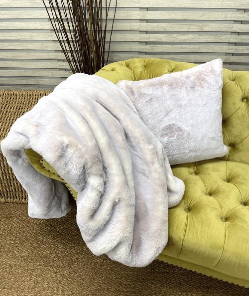 Large beige luxury fur throw