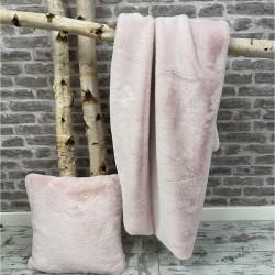 Pink Faux Fur Throw | Pink Fake Fur Throw | Chelsea Pink Bedspread
