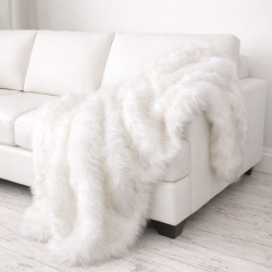 Deluxe Polar Faux Fur Throw | Luxury Cream Faux Fur Throws and Blankets