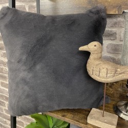 Coussin en fausse fourrure Richmond Graphite | Oreiller en fourrure grise | Coussin en fourrure grise