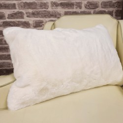 Chelsea Cream Rechteckige Fellkissen | Rechteckige Kunstfellkissen |