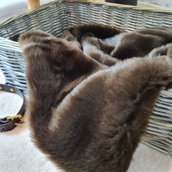 Luxus-Hundedecke aus Kunstpelz | Bison-Kunstpelz-Hundedecke | Braune Pelzdecke
