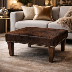 Kleiner brauner gestromter Kuhfell-Fußhocker | Kleiner Kuhfell-Fußhocker