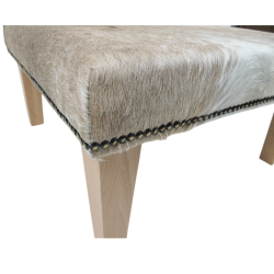 Mittlerer quadratischer Kuhfell-Fußhocker | Beige-weißer quadratischer Fußhocker