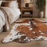 Grand tapis en peau de vache beige et blanche | Peau de vache beige et blanche | Poils beiges sur la peau