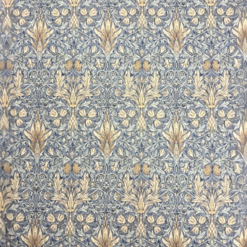 Tissu denim à motif tête de serpent | Tissu William Morris | Tissu imprimé bleu