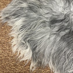 Tapis en peau de mouton grise, peau de mouton islandaise grise naturelle